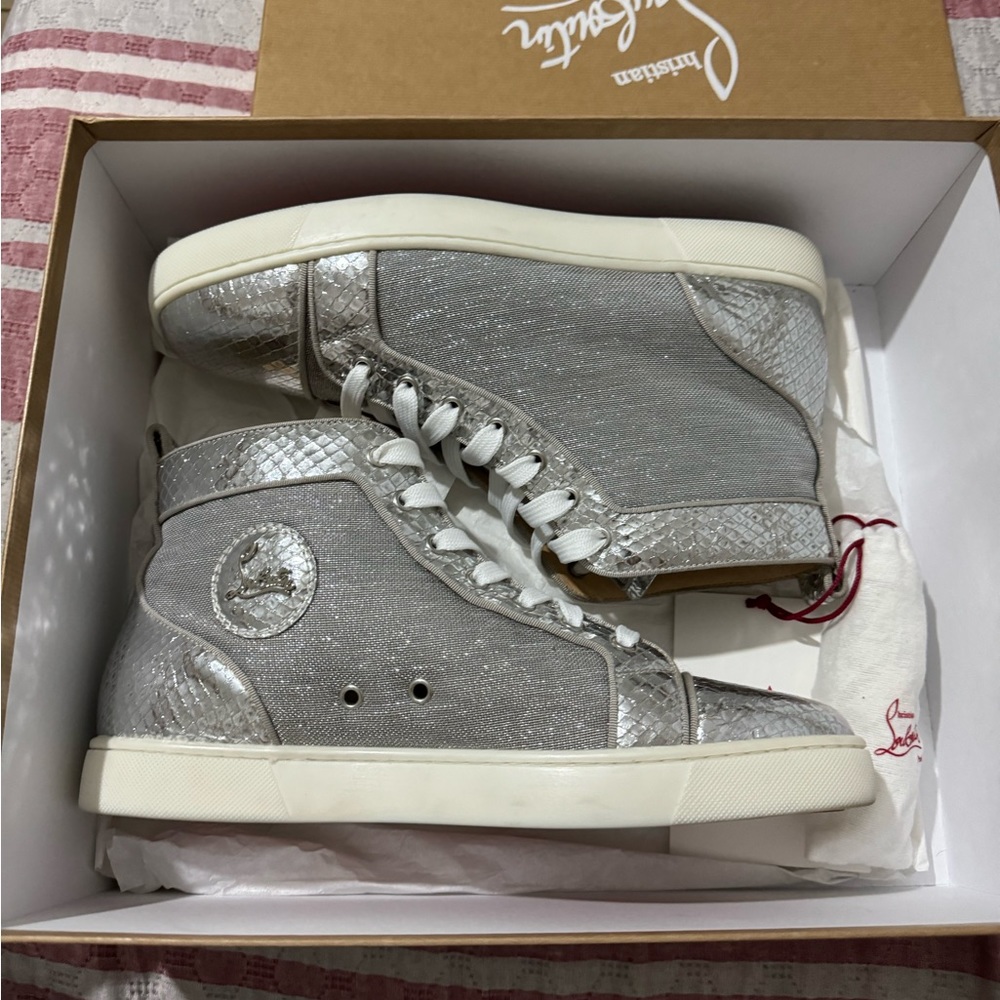Christian Louboutins LOUIS FLAT LAME SIRE 3252 SILVER
